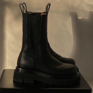 & Other Stories Chunky Chelsea Boots